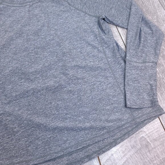 Athleta Shirt Womens XL Gray Pacifica Illume UPF Relaxed Long Sleeve Performance - Picture 3 of 8